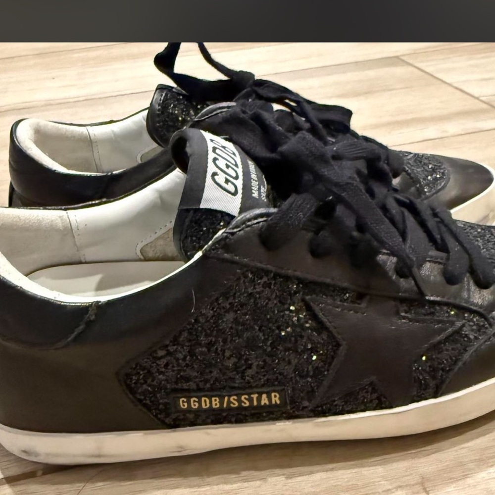 Look alike Golden Goose Black and White Super-Star Low-Top Sneakers